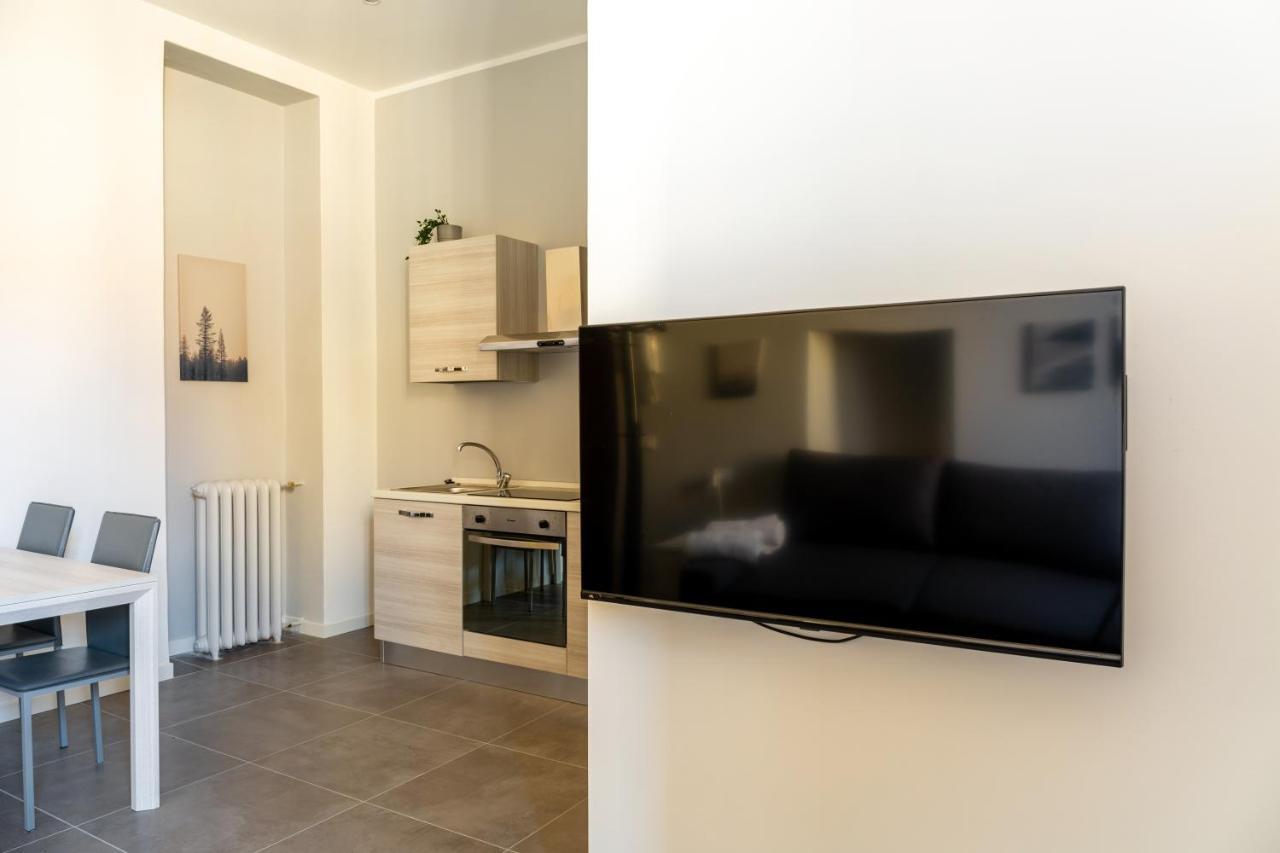 Newly Renovated Loft Near Centrale Milán Exterior foto